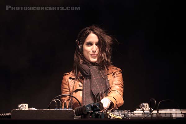 HELENA HAUFF - 2017-08-18 - SAINT MALO - Fort de St Pere - Scene des Remparts - 